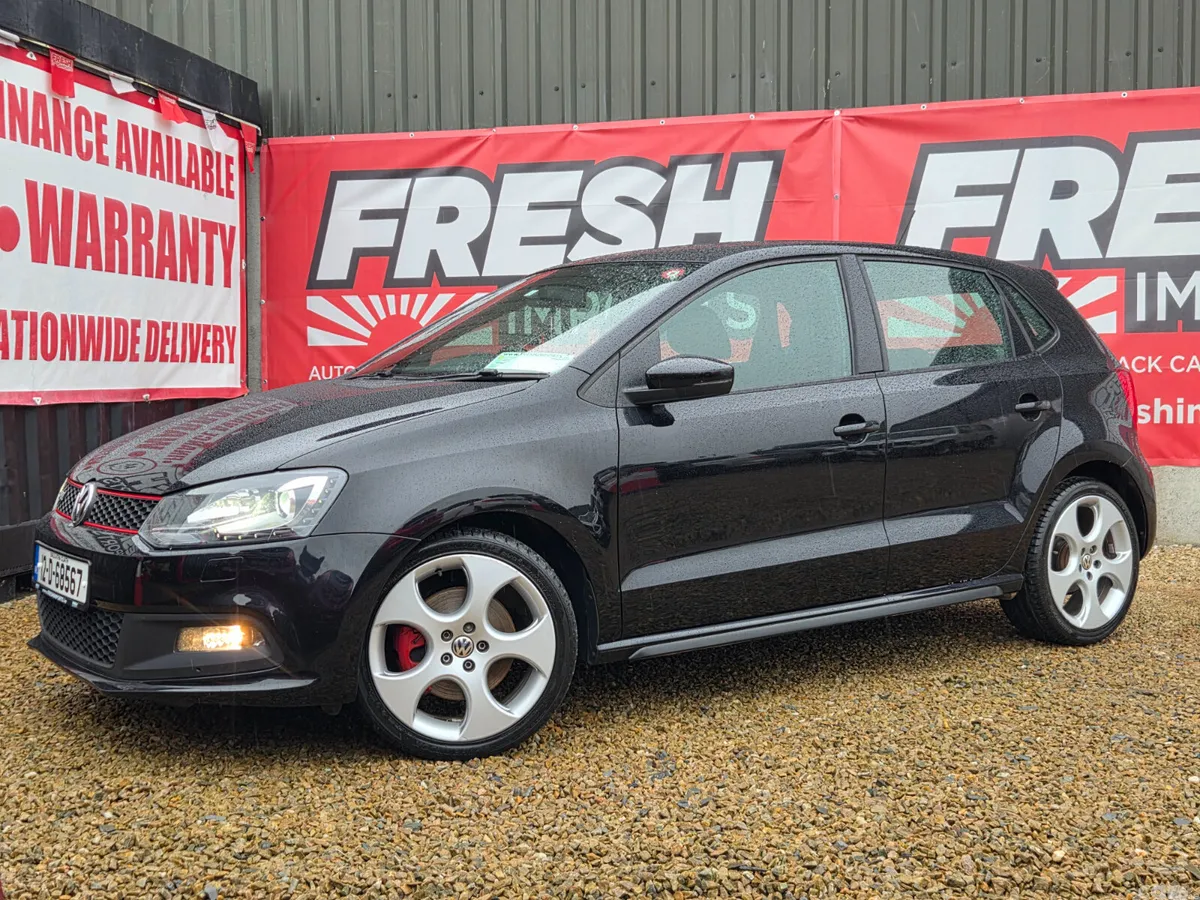 Volkswagen Polo Hatchback, Petrol, 2012, Black