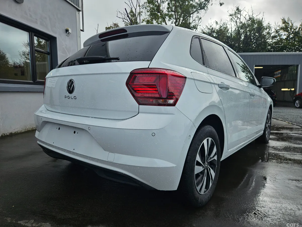 Volkswagen Polo Hatchback, Petrol, 2021, White
