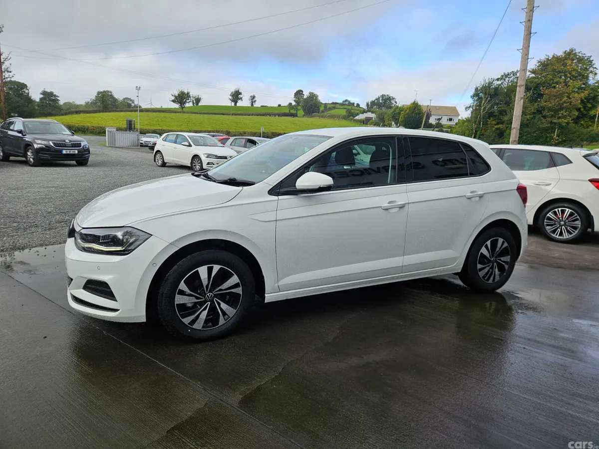 Volkswagen Polo Hatchback, Petrol, 2021, White