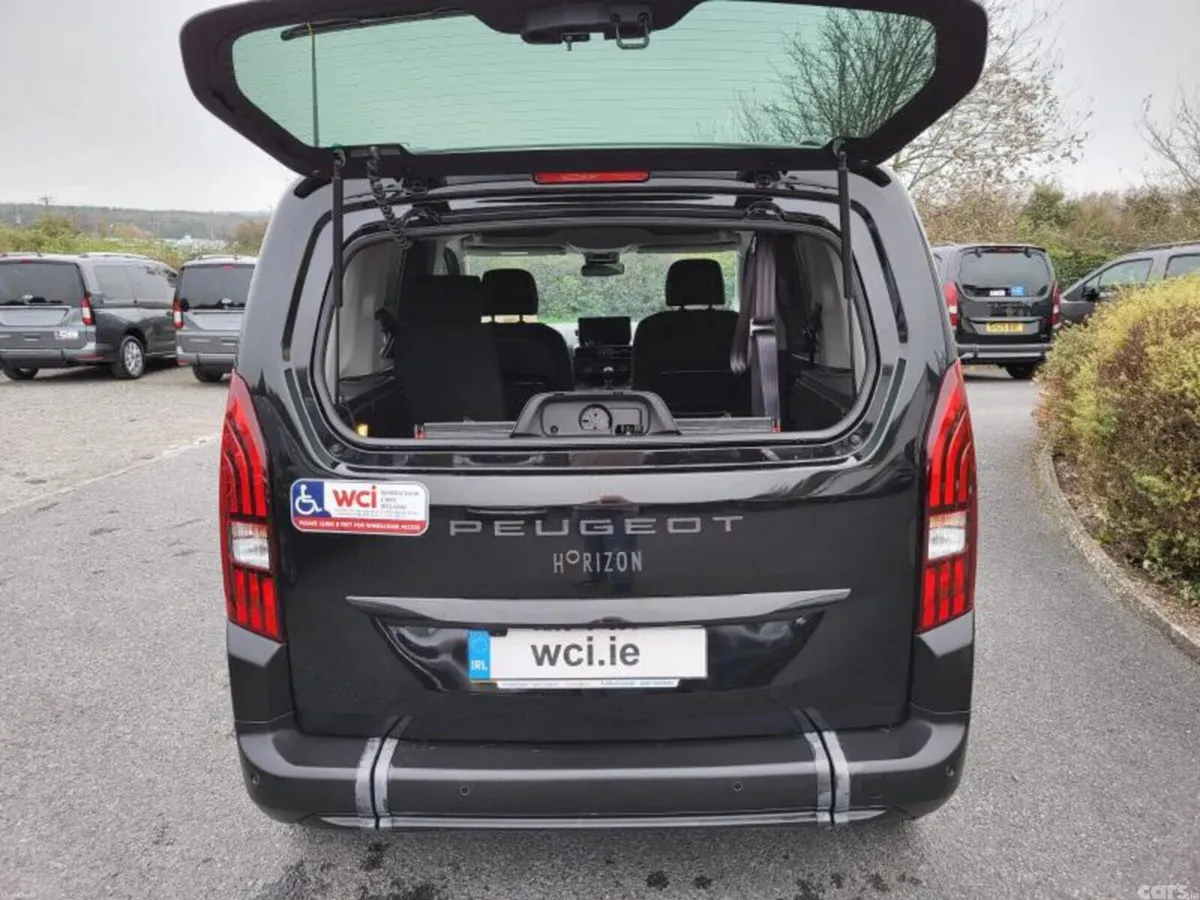 Peugeot Rifter MPV, Diesel, 2026, Black