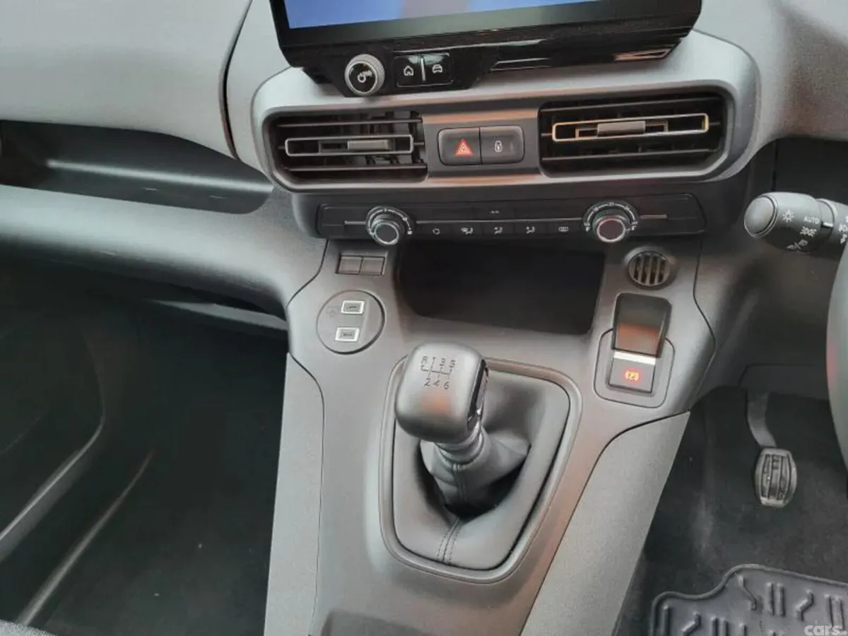Peugeot Rifter MPV, Diesel, 2026, Black