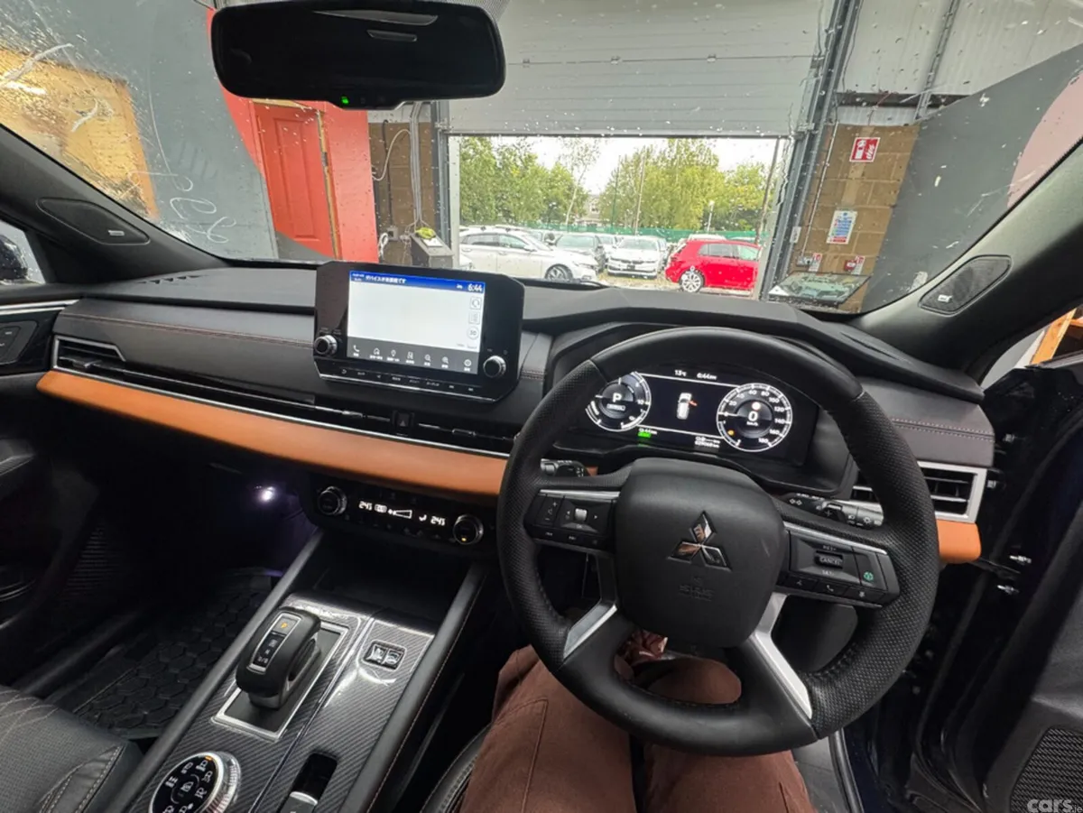 Mitsubishi Outlander SUV, Petrol Plug-in Hybrid, 2023, Blue