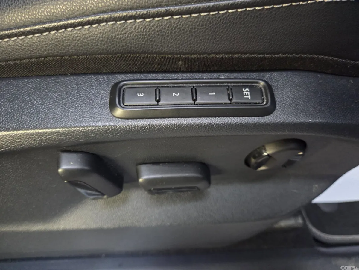 Volkswagen Tiguan Estate, Petrol Hybrid, 2023, Black