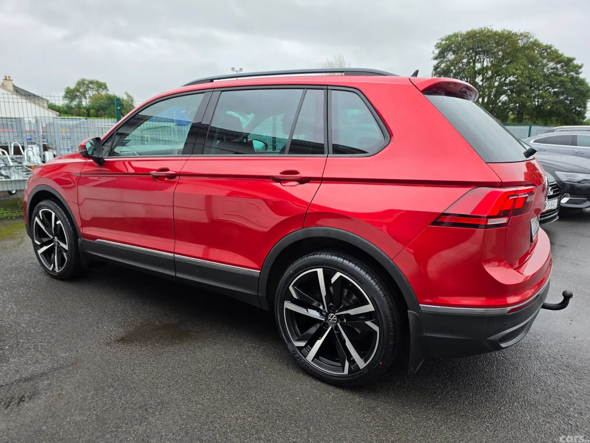 Volkswagen Tiguan SUV, Diesel, 2022, Red