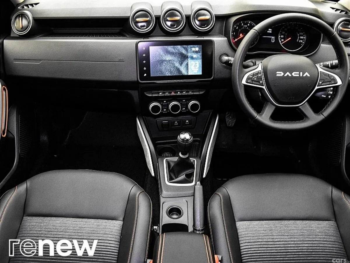 Dacia Duster SUV, Diesel, 2023, Grey
