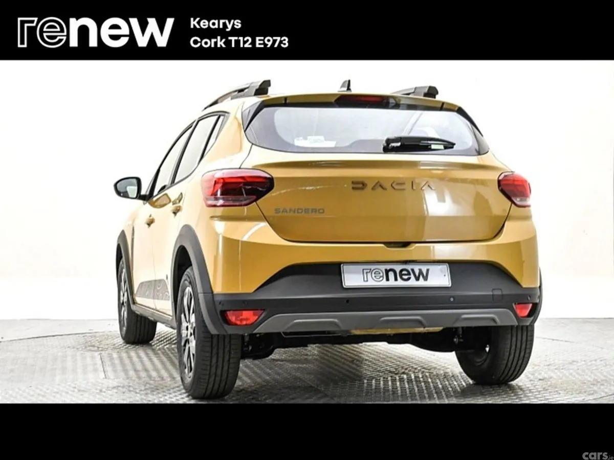 Dacia Sandero Stepway SUV, Petrol, 2024, Beige