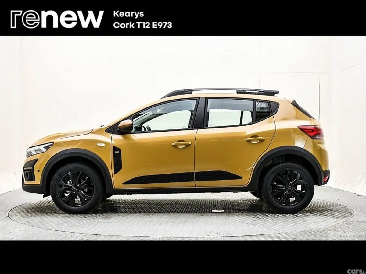 Dacia Sandero Stepway SUV, Petrol, 2024, Beige