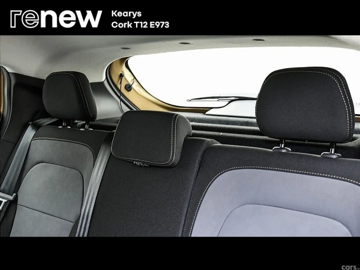 Dacia Sandero Stepway SUV, Petrol, 2024, Beige