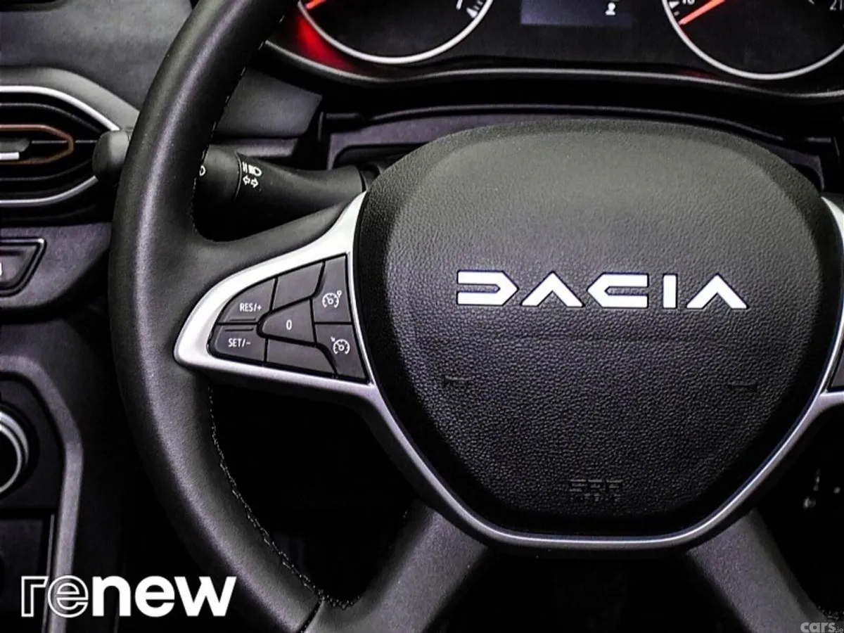 Dacia Sandero Stepway SUV, Petrol, 2024, Beige