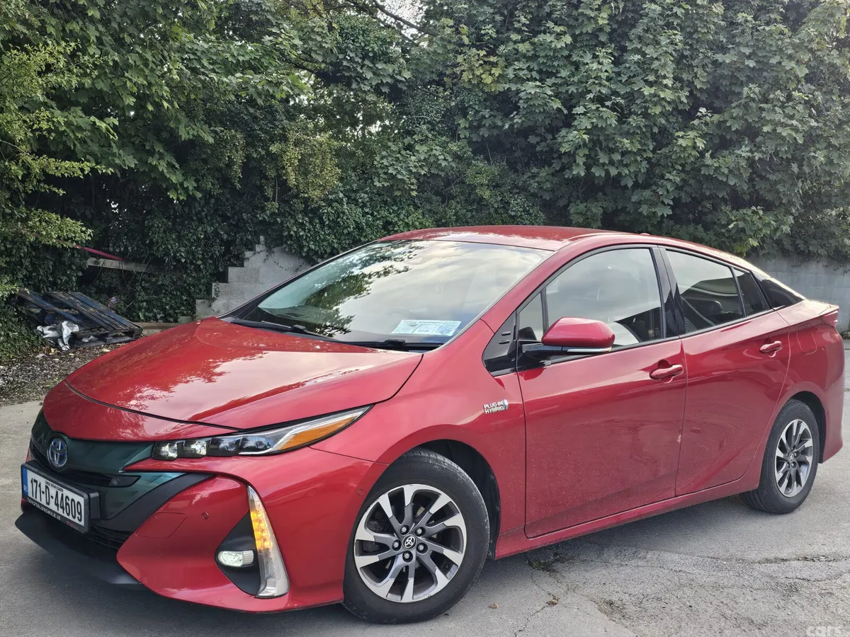 Toyota Prius Hatchback, Petrol Plug-in Hybrid, 2017, Red