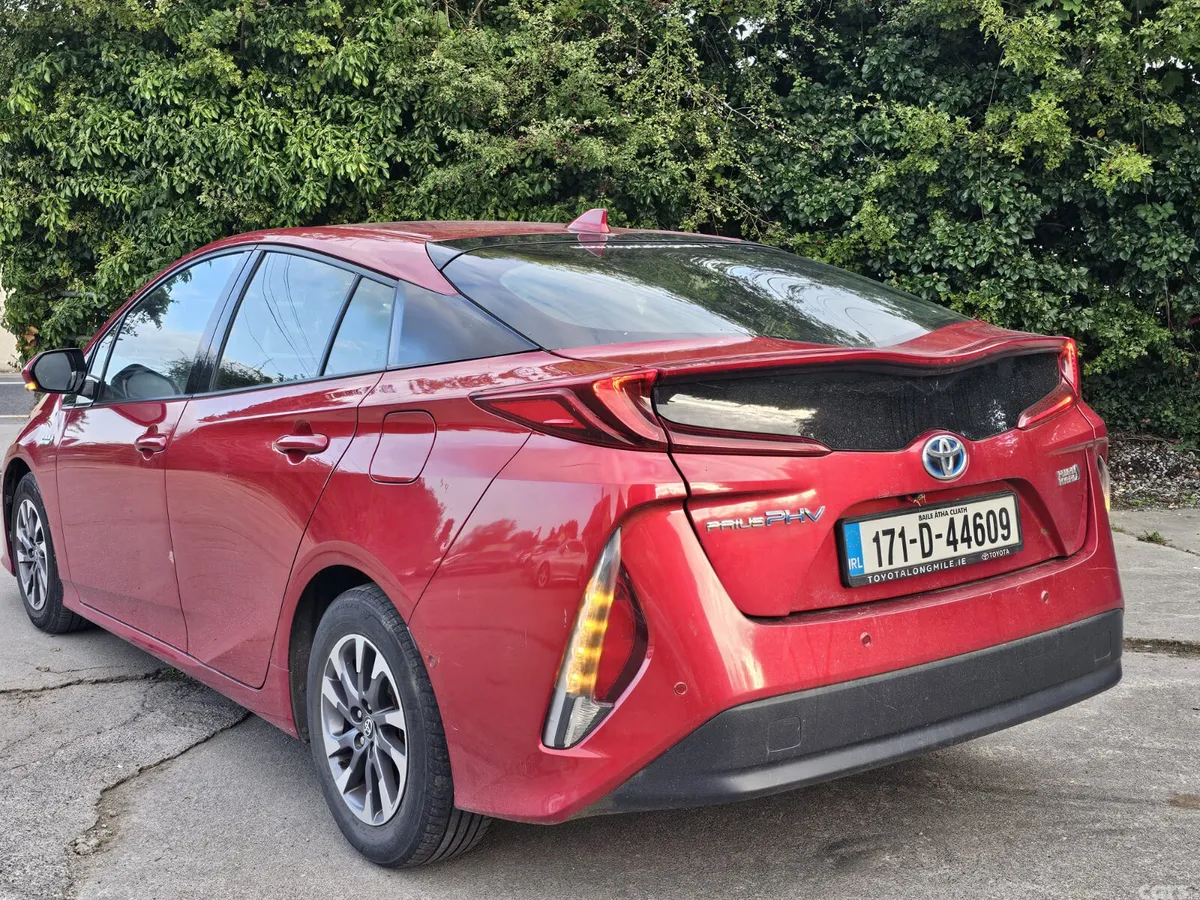 Toyota Prius Hatchback, Petrol Plug-in Hybrid, 2017, Red