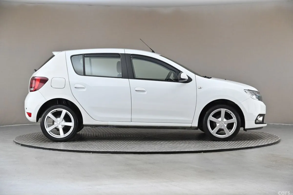 Dacia Sandero Hatchback, Petrol, 2018, White