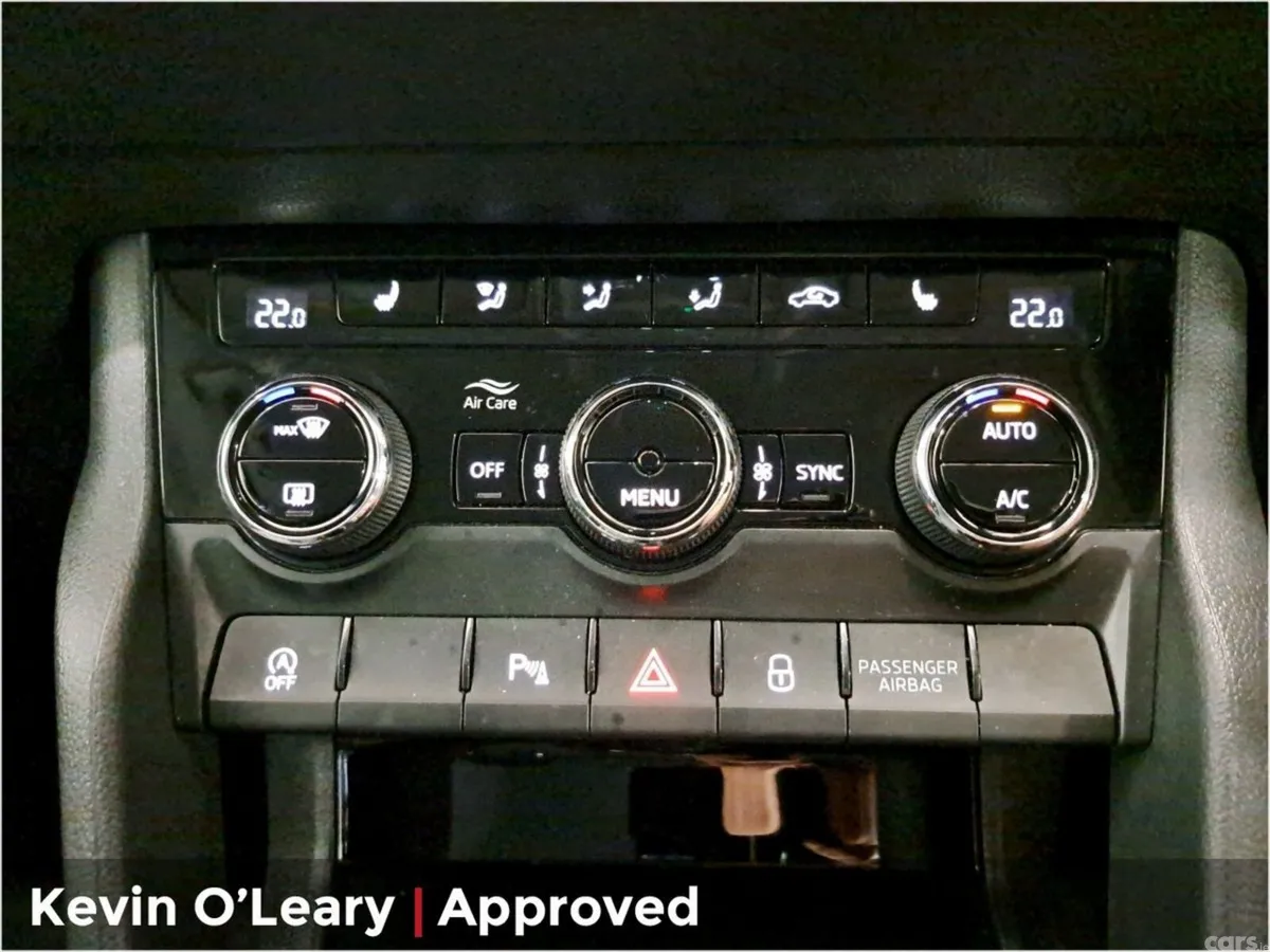 Skoda Karoq SUV, Petrol, 2025, Silver