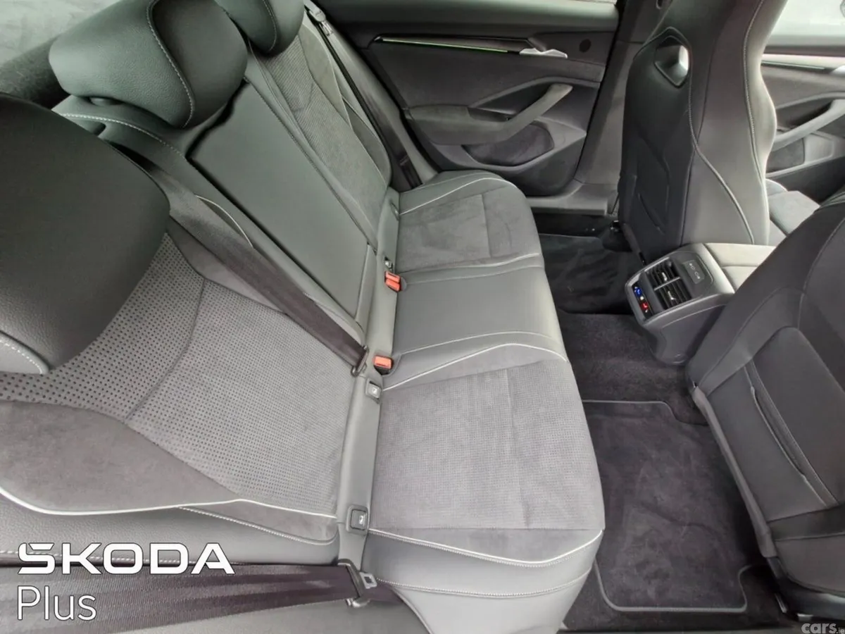 Skoda Superb Saloon, Diesel, 2026, Black