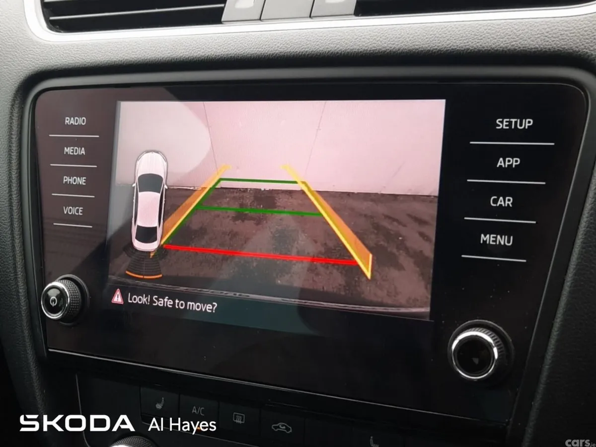 Skoda Octavia Saloon, Diesel, 2019, Black