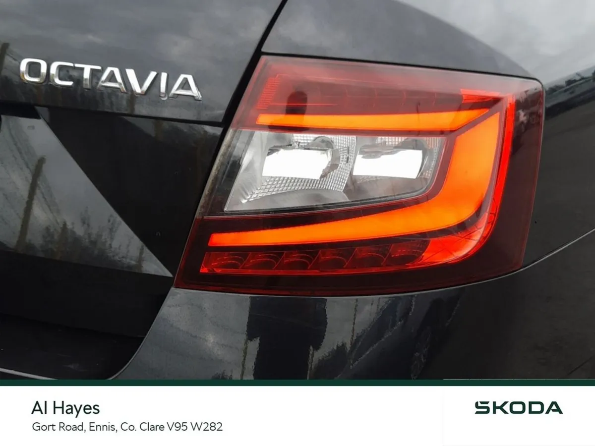 Skoda Octavia Saloon, Diesel, 2019, Black