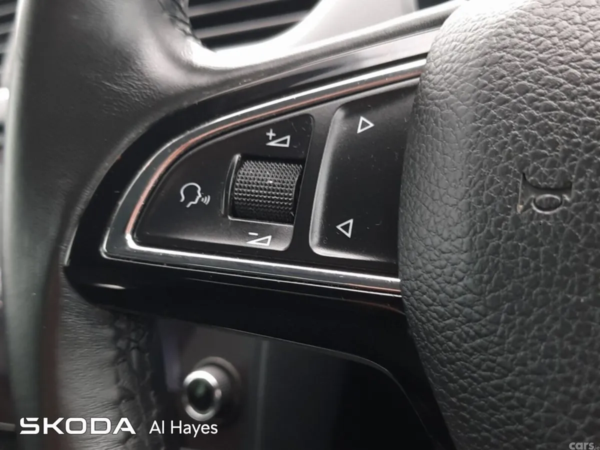 Skoda Octavia Saloon, Diesel, 2019, Black