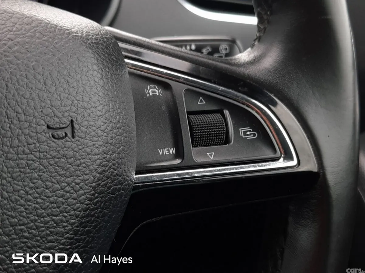 Skoda Octavia Saloon, Diesel, 2019, Black