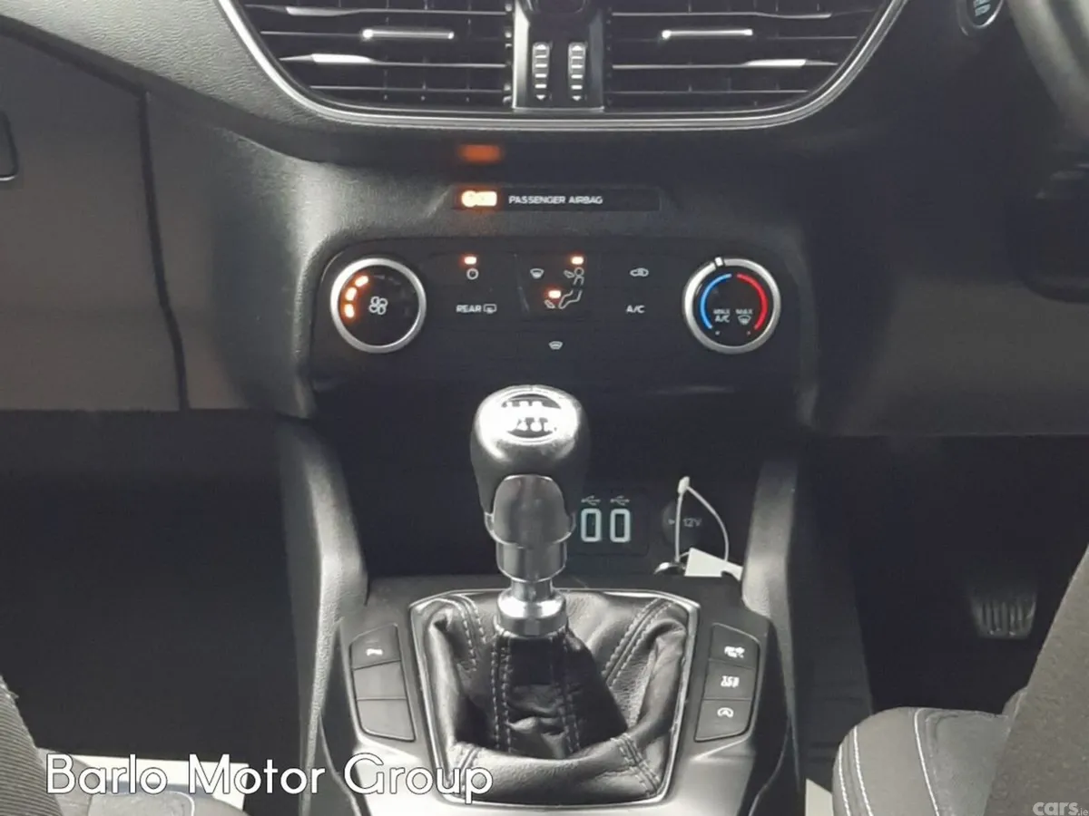 Ford Focus Hatchback, Petrol Hybrid, 2022, Red