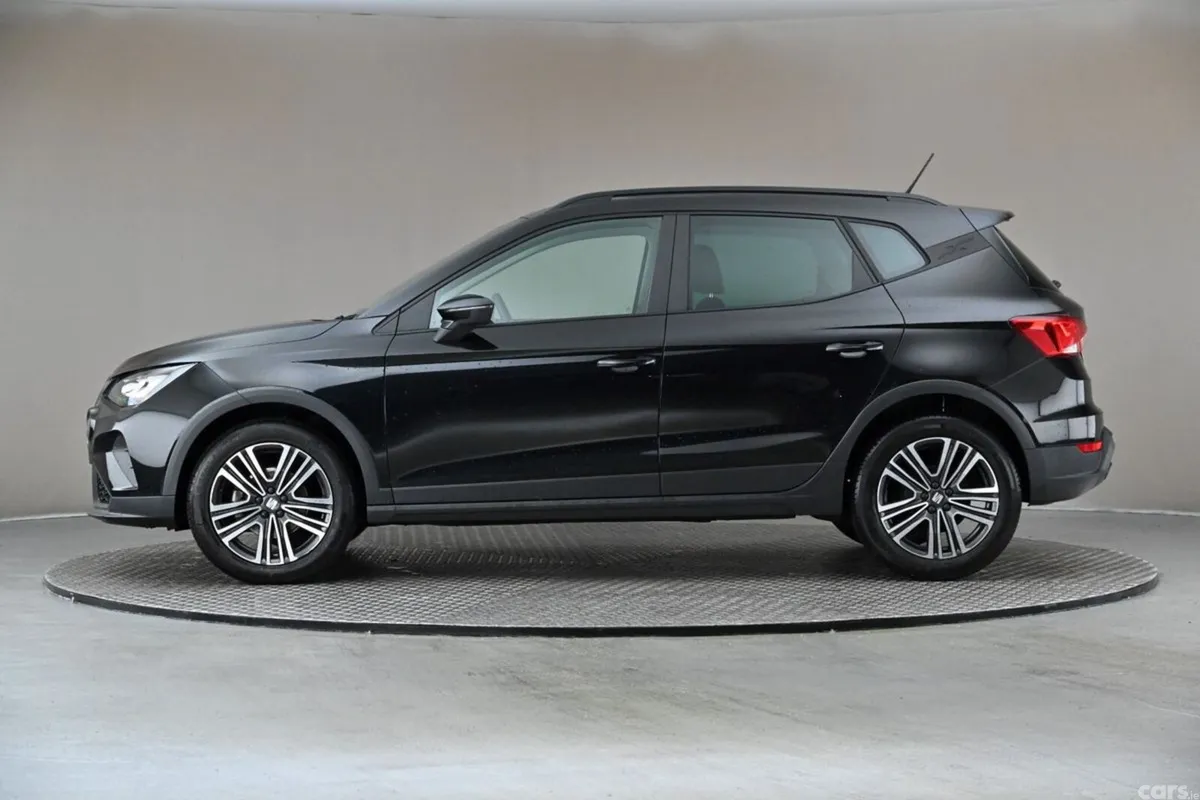 SEAT Arona SUV, Petrol, 2024, Black