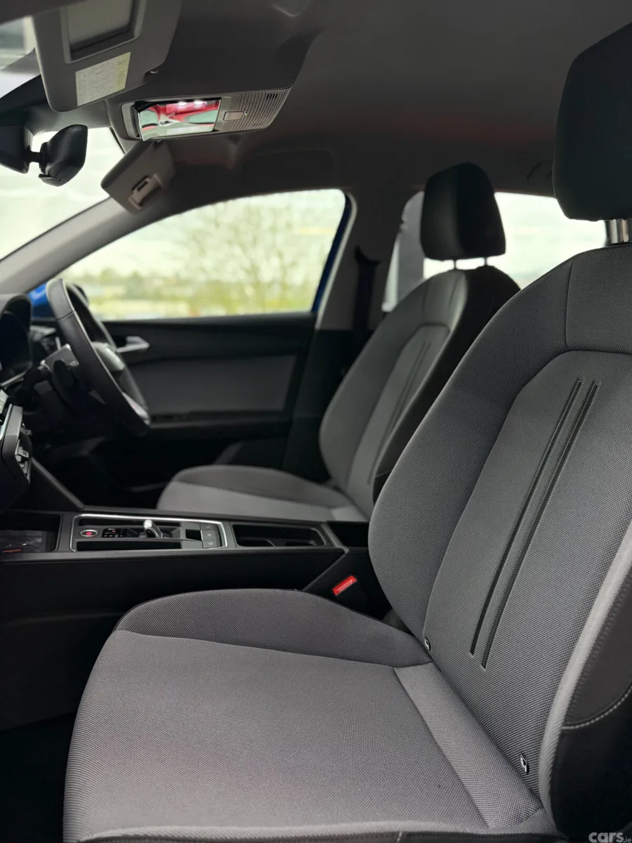 SEAT Leon Estate, Petrol Hybrid, 2024, Blue
