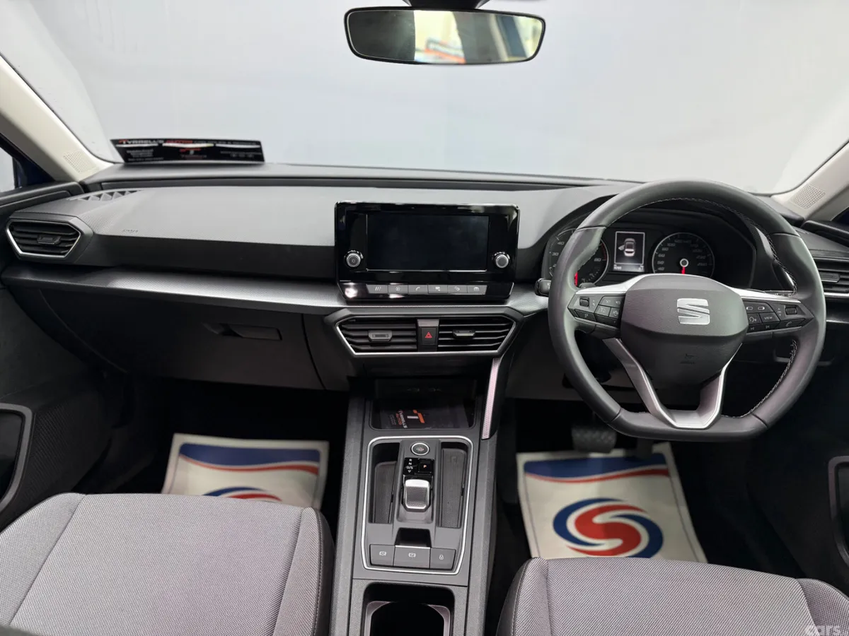 SEAT Leon Estate, Petrol Hybrid, 2024, Blue