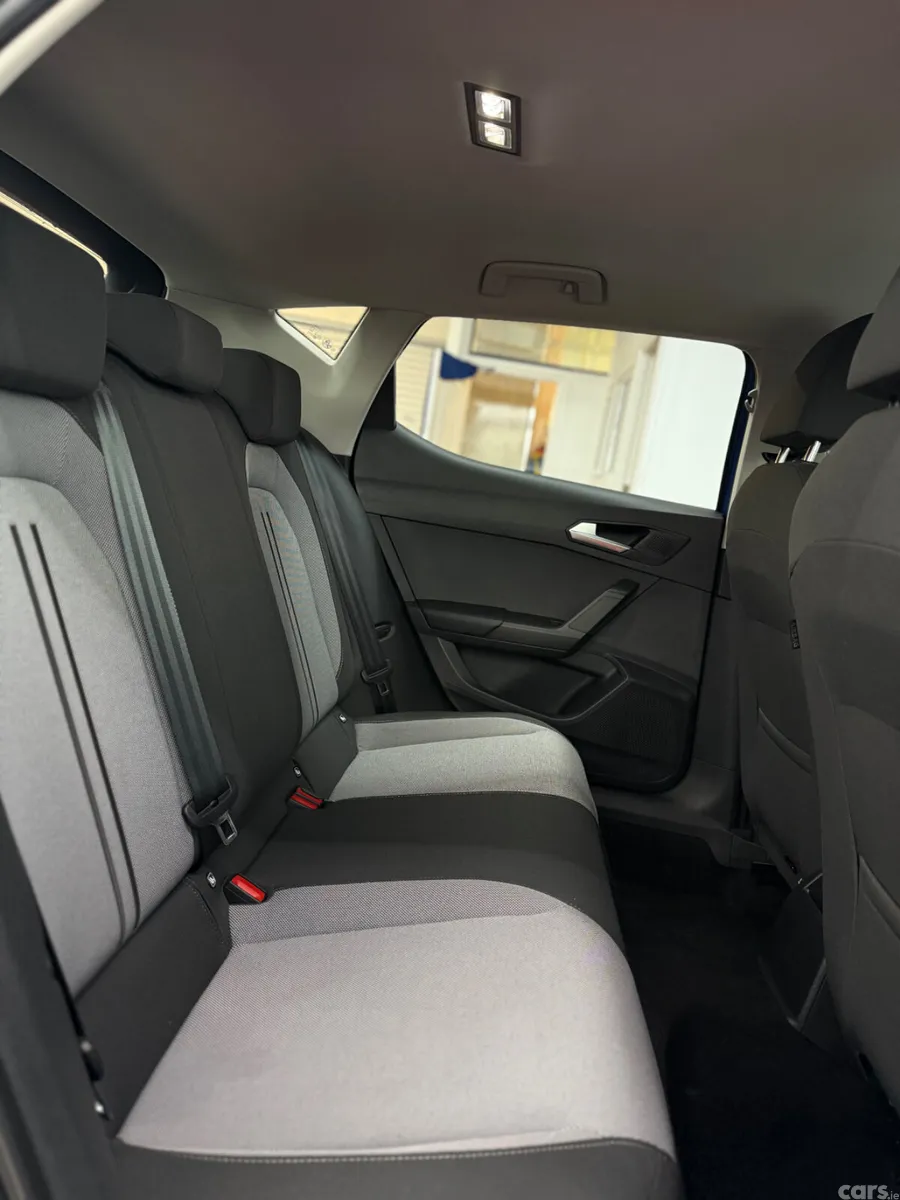 SEAT Leon Estate, Petrol Hybrid, 2024, Blue