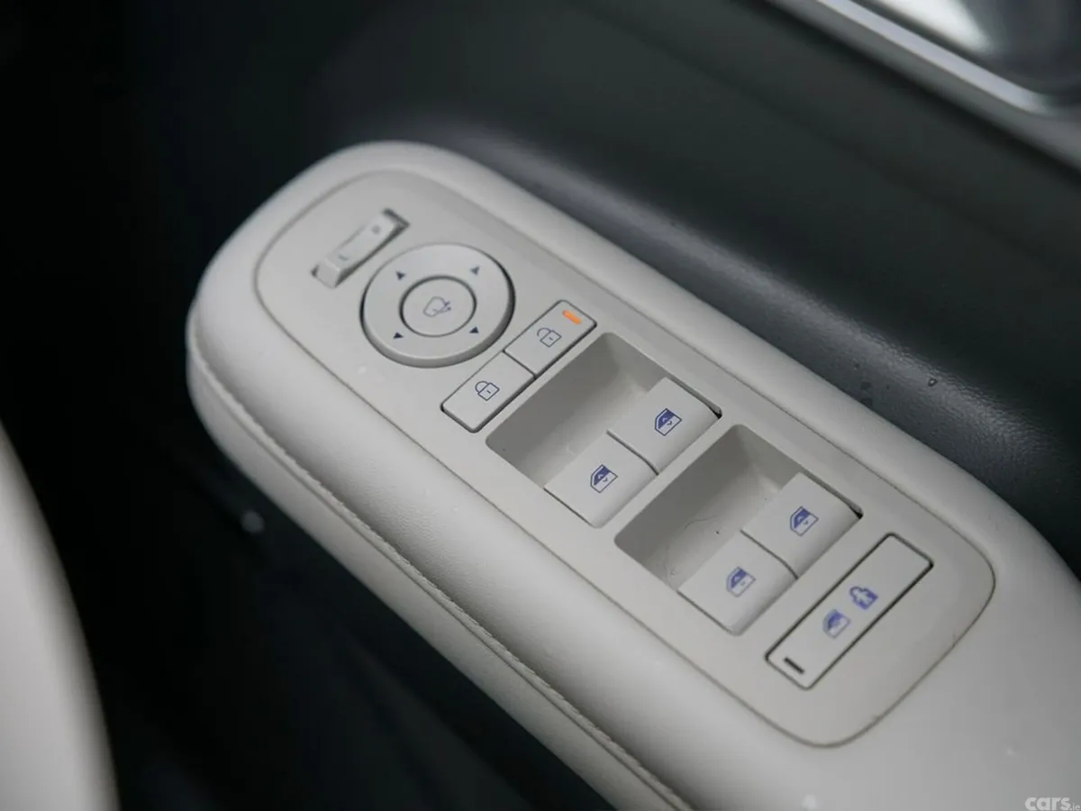 Hyundai Santa Fe SUV, Petrol Plug-in Hybrid, 2025, White