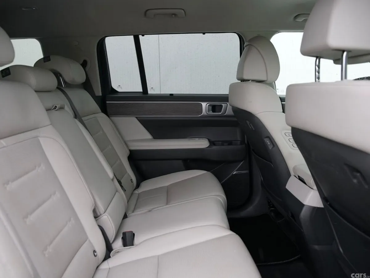 Hyundai Santa Fe SUV, Petrol Plug-in Hybrid, 2025, White