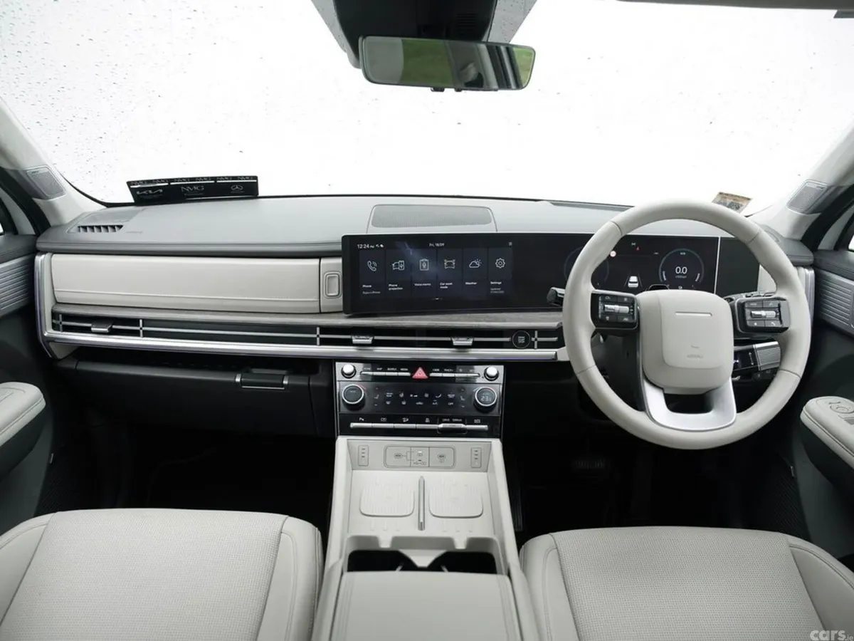 Hyundai Santa Fe SUV, Petrol Plug-in Hybrid, 2025, White
