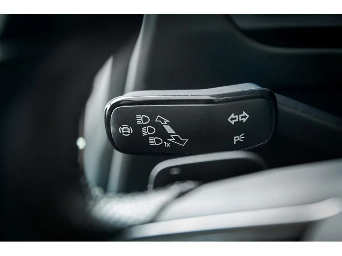 Volkswagen Tiguan Estate, Petrol Plug-in Hybrid, 2023, Grey