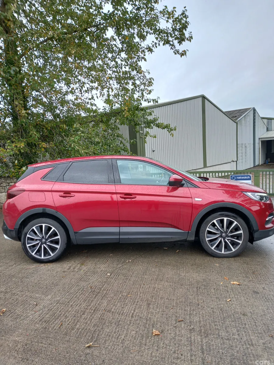Opel Grandland X SUV, Diesel, 2021, Red