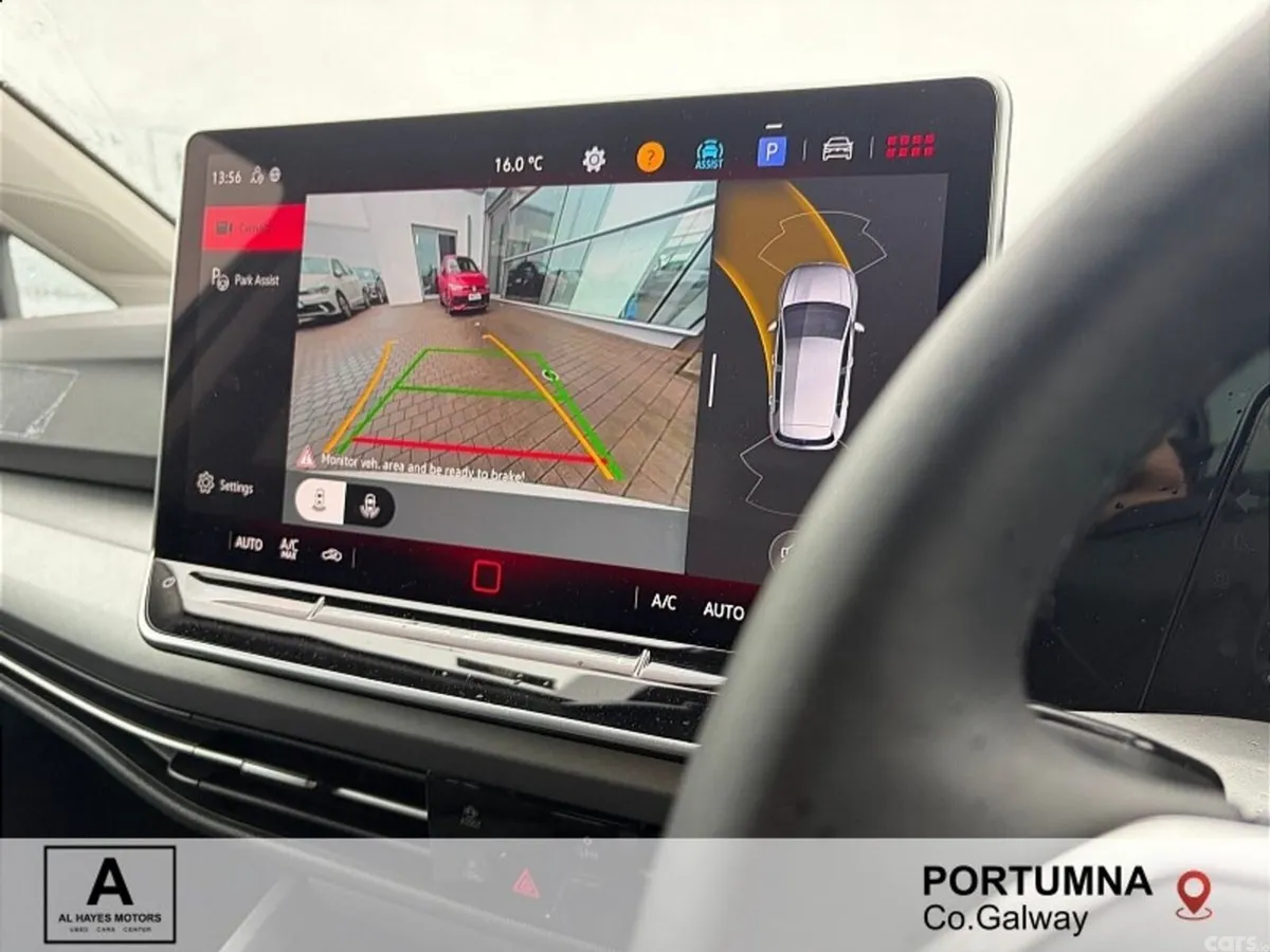 Volkswagen Golf Estate, Diesel, 2025, White