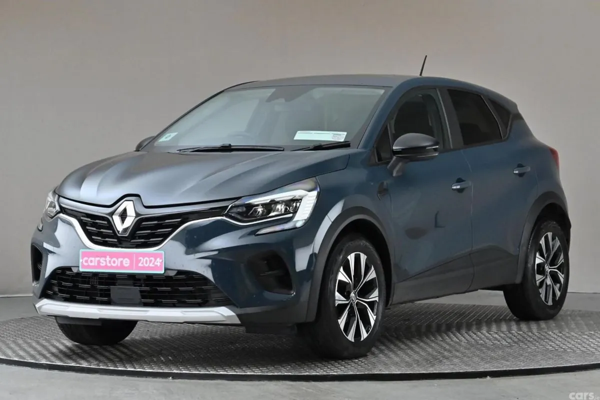 Renault Captur SUV, Petrol, 2024, Blue