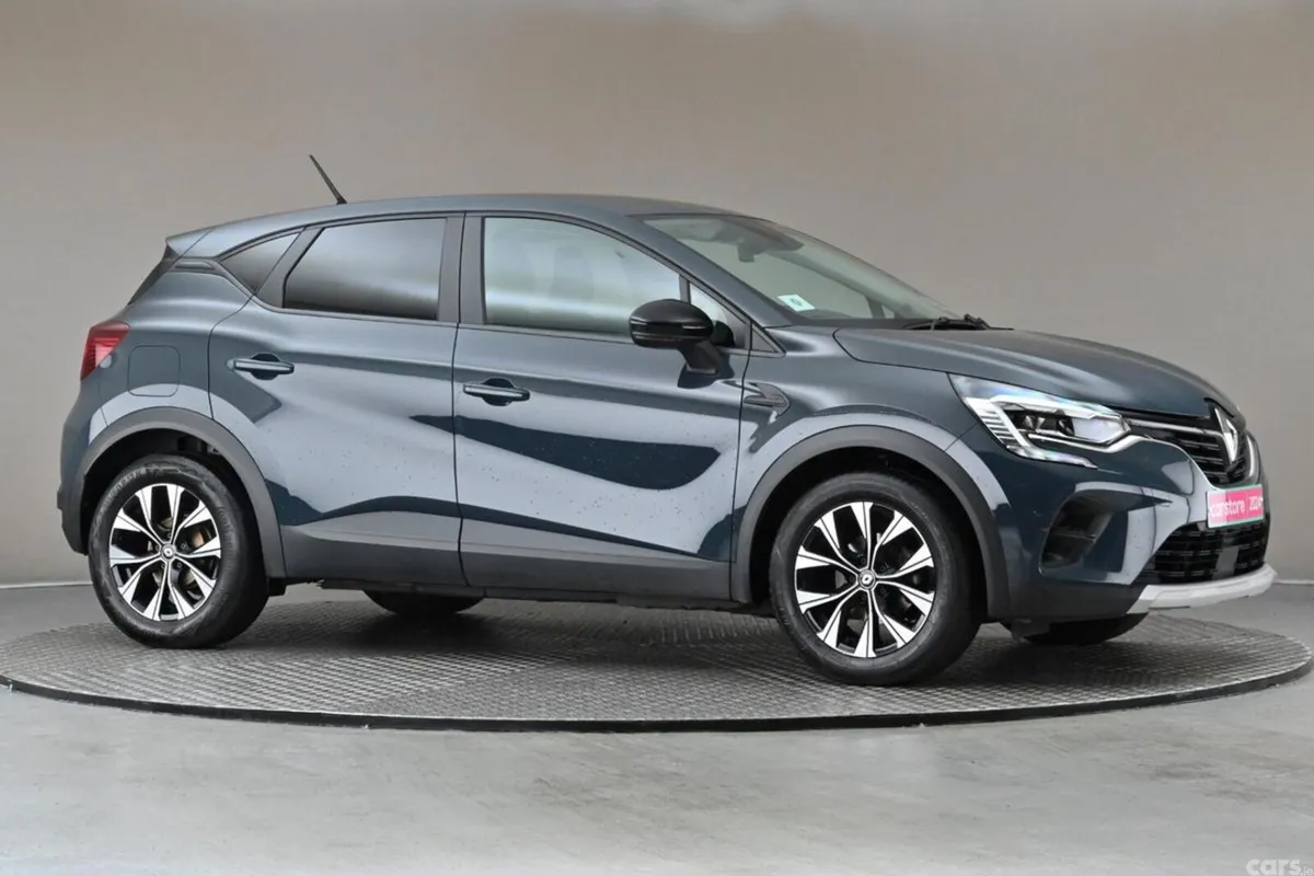 Renault Captur SUV, Petrol, 2024, Blue