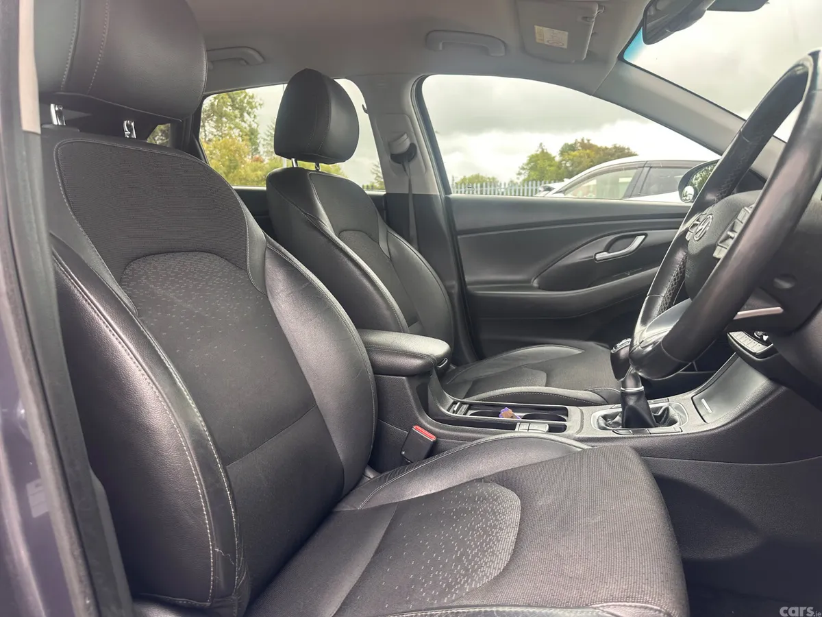 Hyundai i30 Hatchback, Diesel, 2017, Grey