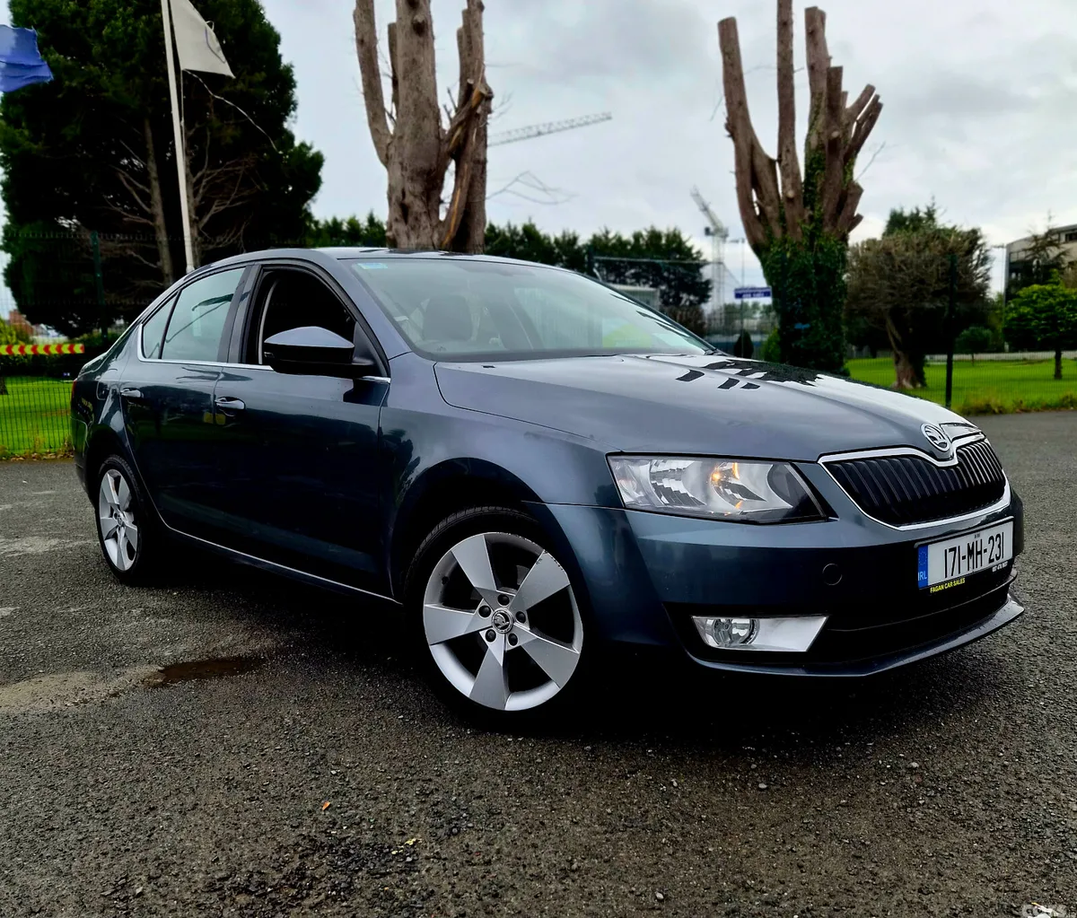 Skoda Octavia Saloon, Diesel, 2017, Grey
