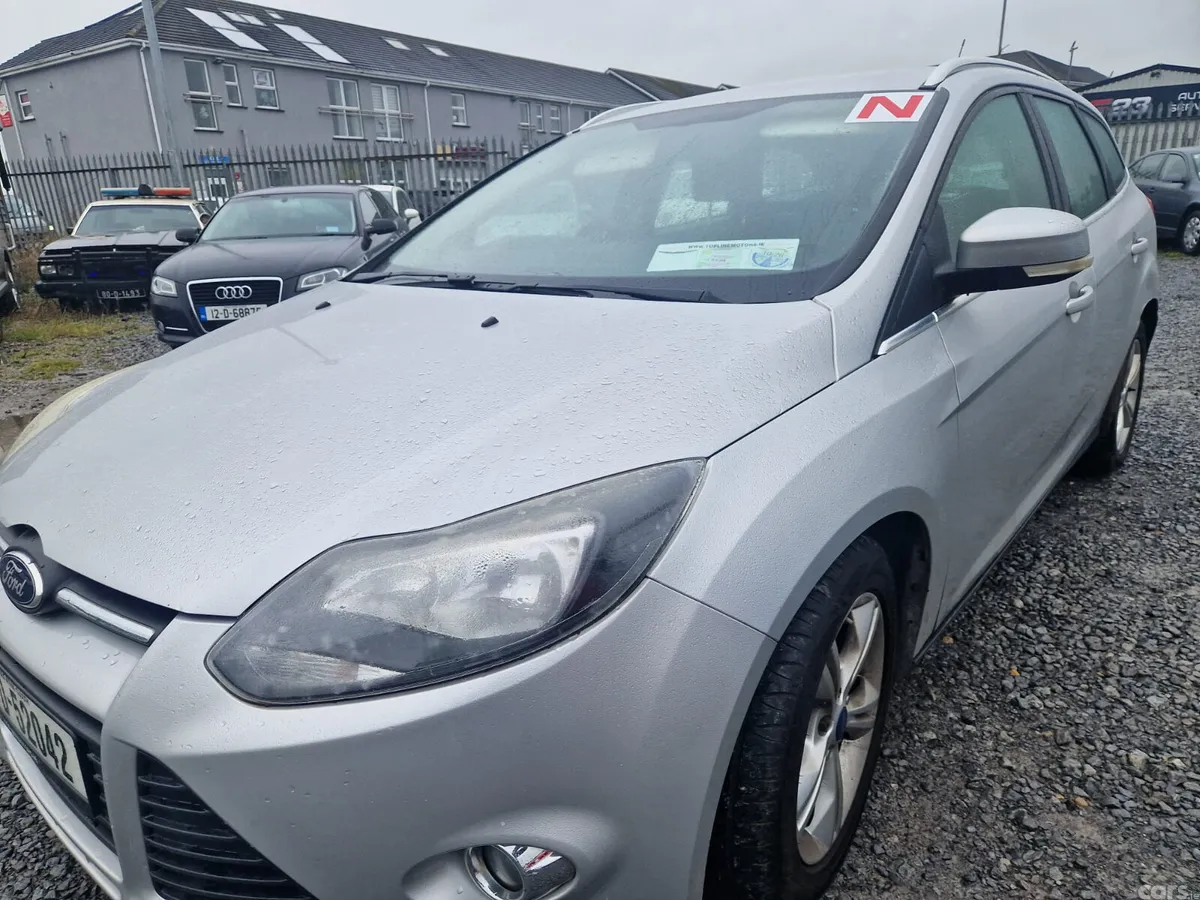 Ford Focus Estate, Petrol, 2011, Silver