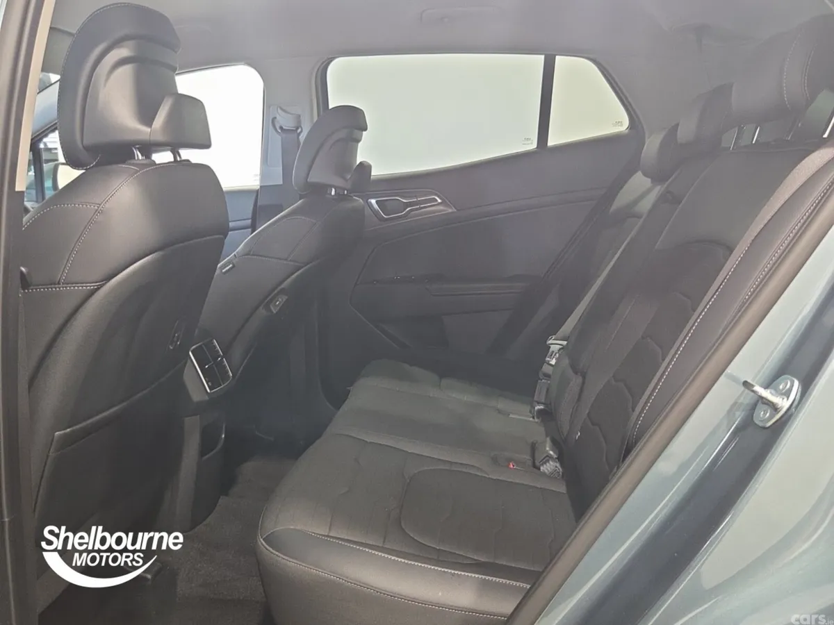 Kia Sportage SUV, Petrol, 2025, Grey