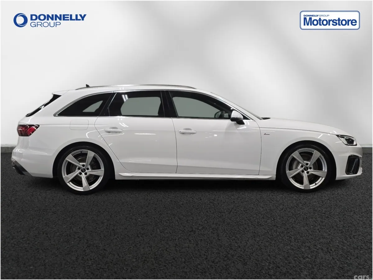 Audi A4 Estate, Petrol, 2024, White