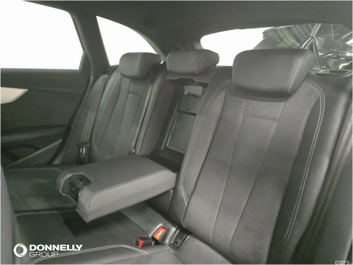 Audi A4 Estate, Petrol, 2024, White