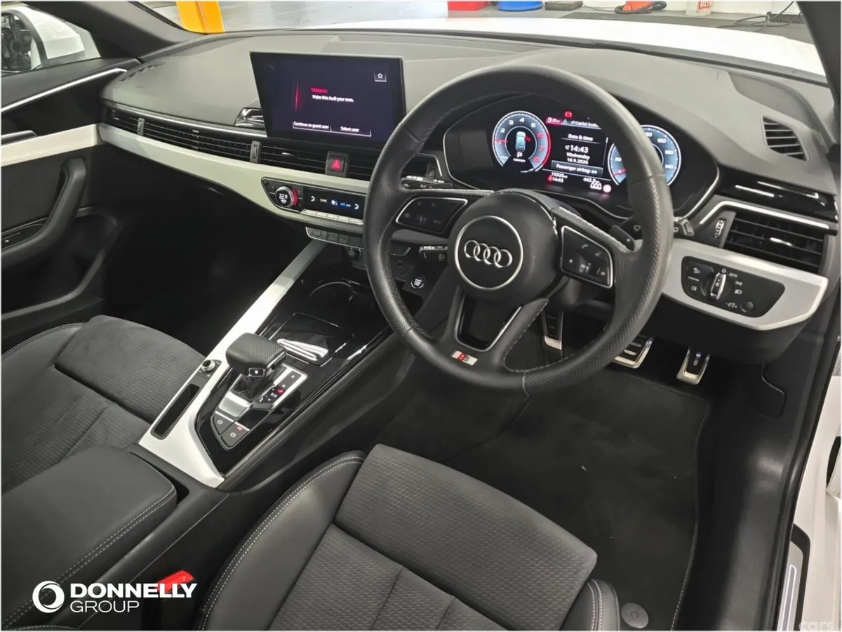 Audi A4 Estate, Petrol, 2024, White