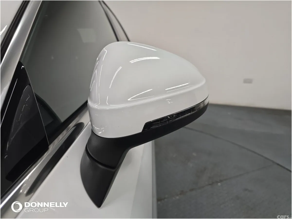 Audi A4 Estate, Petrol, 2024, White