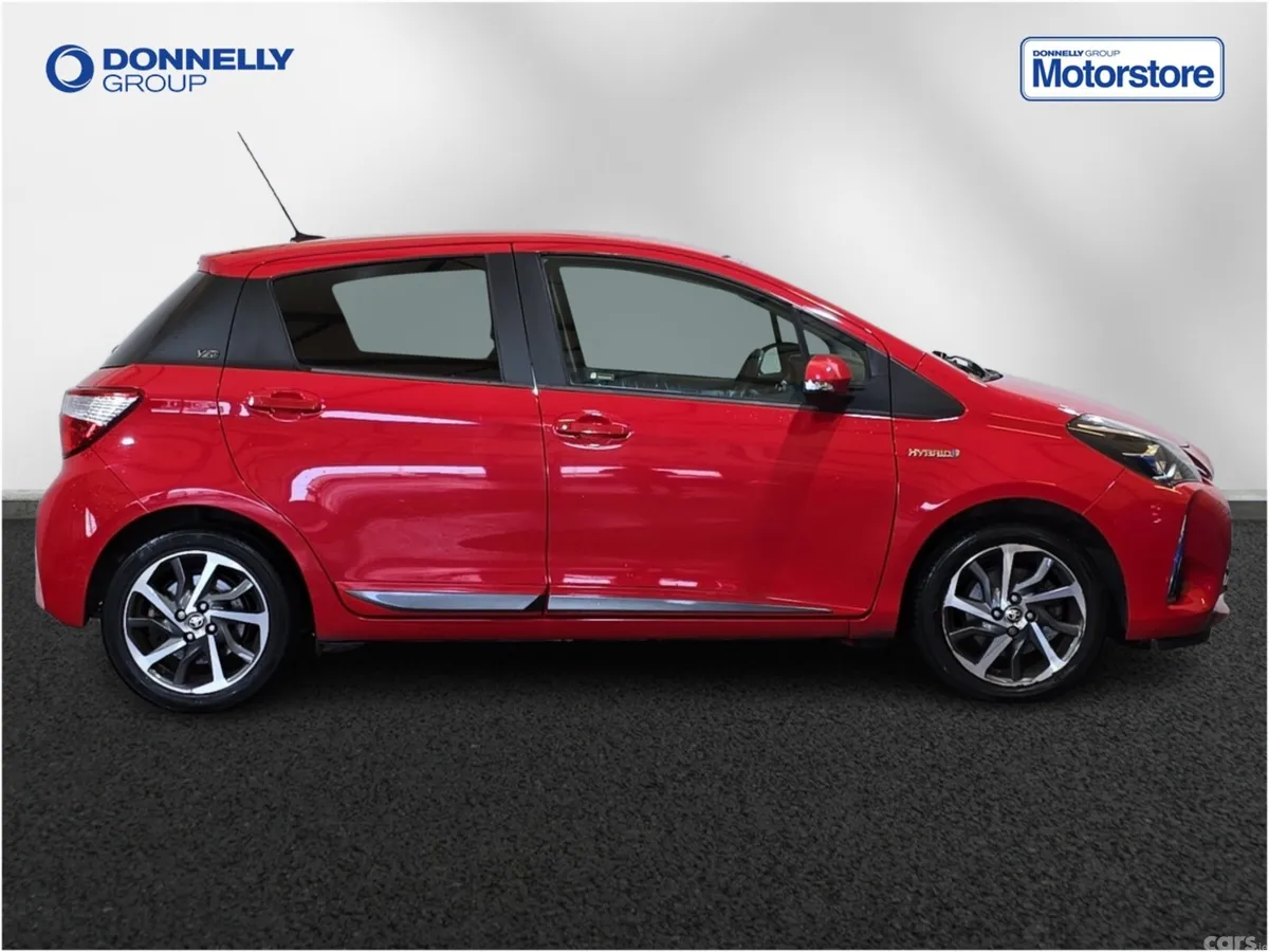 Toyota Yaris Hatchback, Petrol Hybrid, 2020, Red
