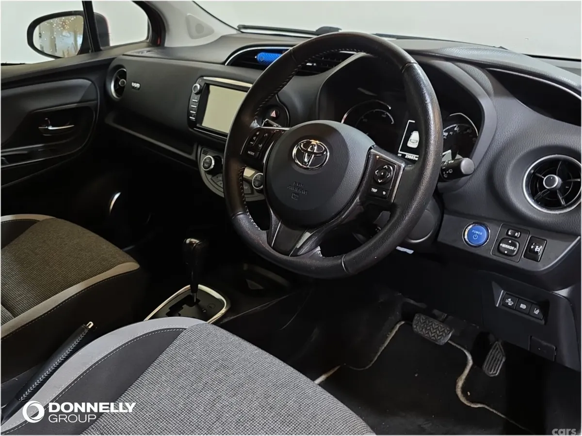 Toyota Yaris Hatchback, Petrol Hybrid, 2020, Red