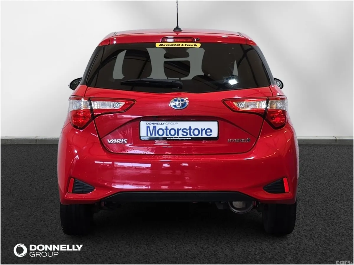 Toyota Yaris Hatchback, Petrol Hybrid, 2020, Red