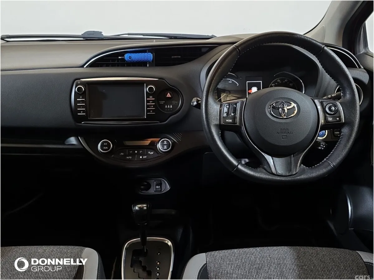 Toyota Yaris Hatchback, Petrol Hybrid, 2020, Red