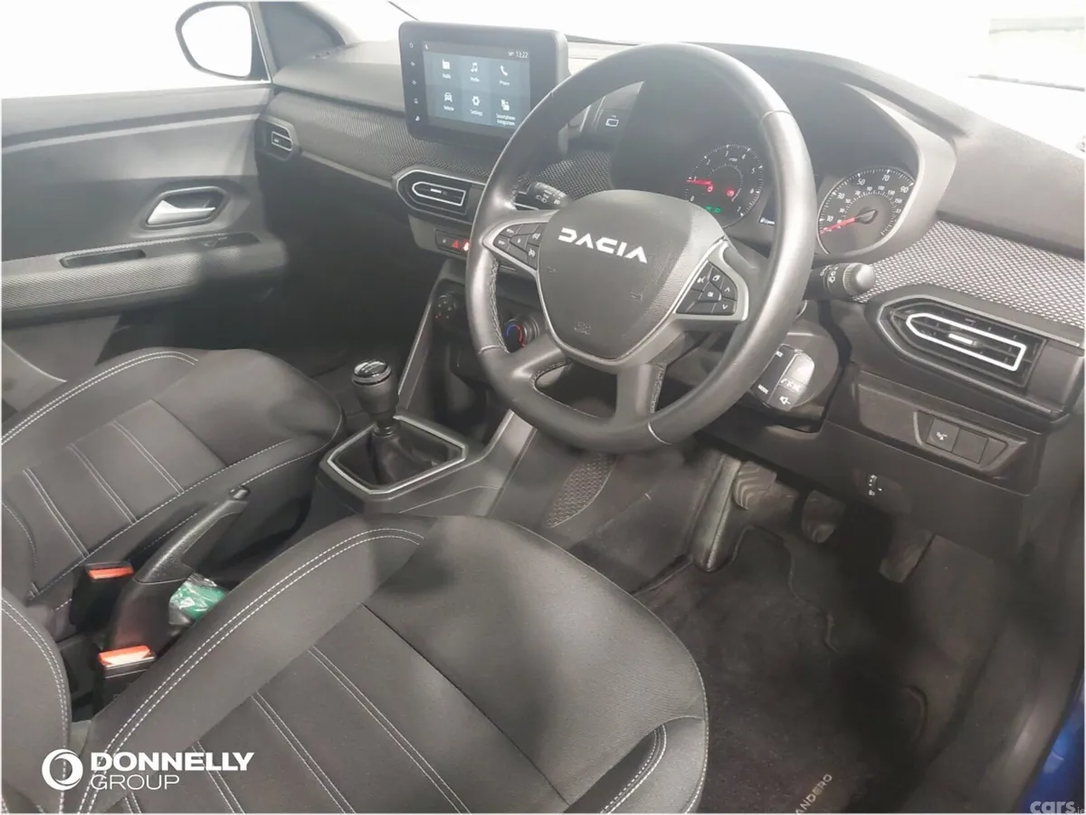 Dacia Sandero Hatchback, Petrol, 2024, Blue