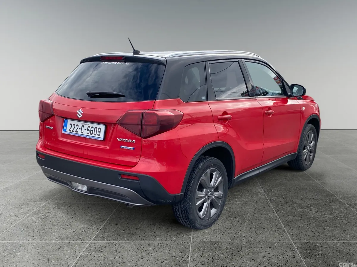 Suzuki Vitara SUV, Petrol, 2022, Red