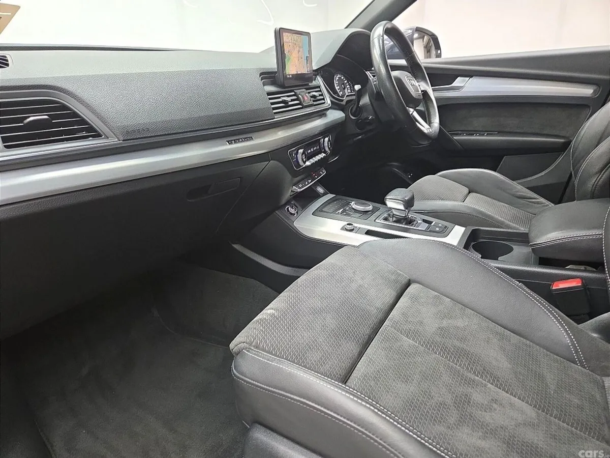 Audi Q5 SUV, Petrol Plug-in Hybrid, 2021, Grey